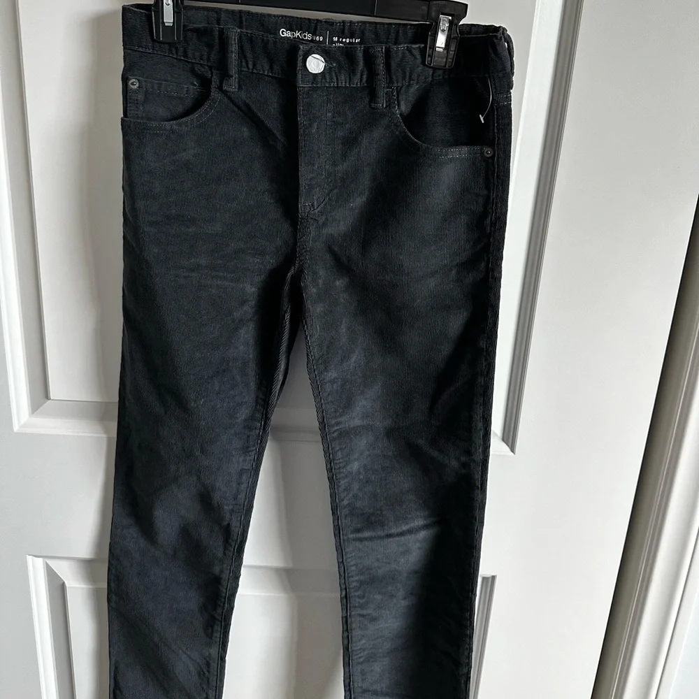 NWOT Gap Kids 16 slim corduroy (fits like a size 12 - 14.